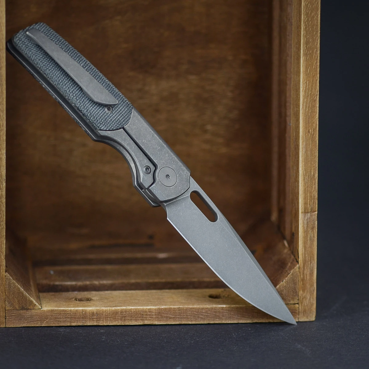 Bergblades Sweeney - Image 2