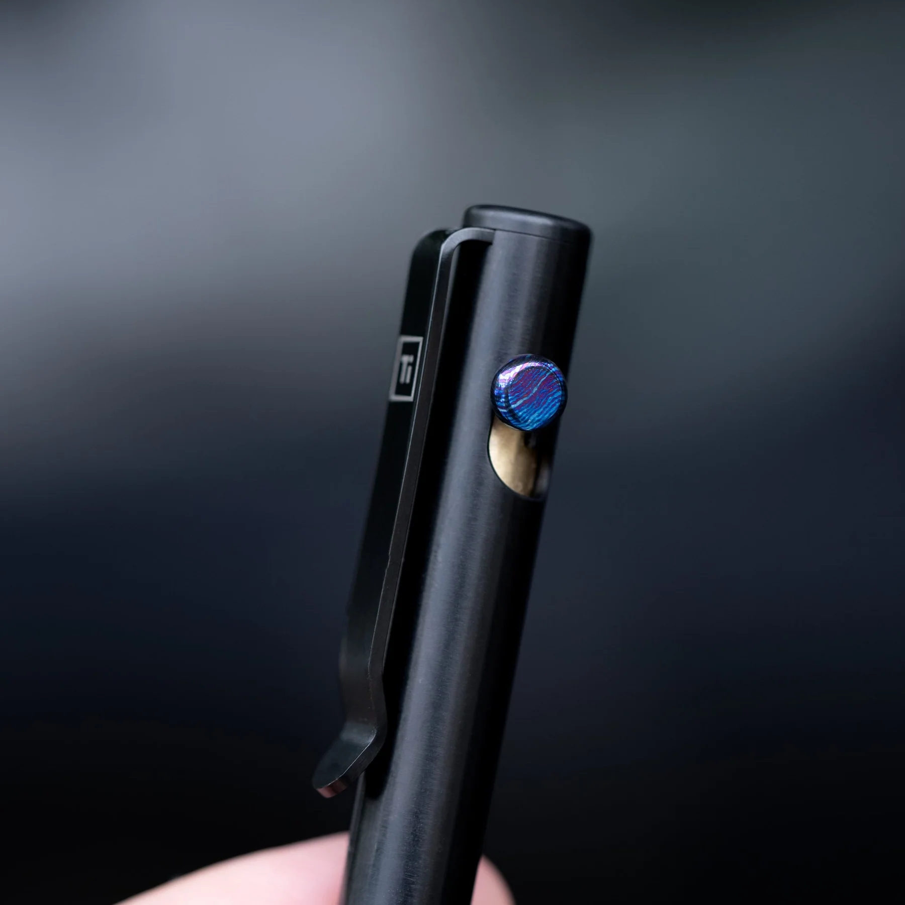 Big Idea Design Slim Bolt Action Pen Stonewashed Titanium - Image 4