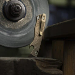 Lynch All Access Pass V2.7X "Double Wing" Prybar - Bronze