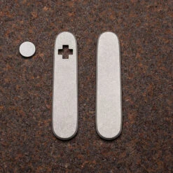 Daily Customs 84.3 Titanium Plain